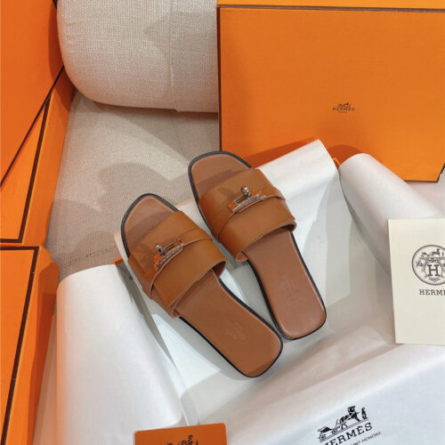 High Quality Luxury Hermes New Giulia Flat Kelly Buckle Slippers – Style 03075 product detail