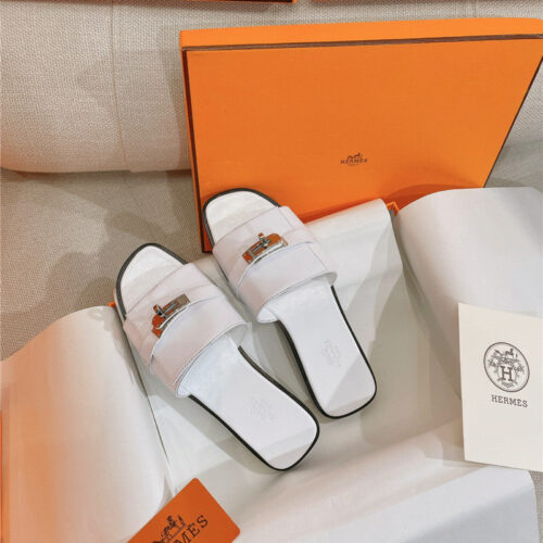 High Quality Luxury Hermes New Giulia Flat Kelly Buckle Slippers – Style 44323 alternate view