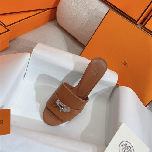 High Quality Luxury Hermes New Giulia Flat Kelly Buckle Slippers – Style 77091 product detail