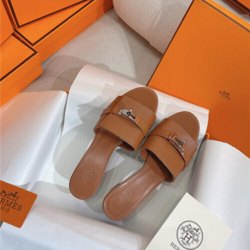 High Quality Luxury Hermes New Giulia Flat Kelly Buckle Slippers – Style 77091 product detail