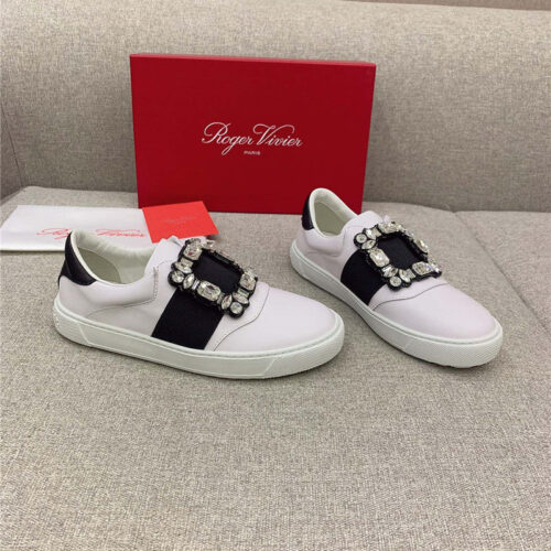 High Quality Luxury Roger Vivier New Diamond Buckle Casual Shoes – Style 60820