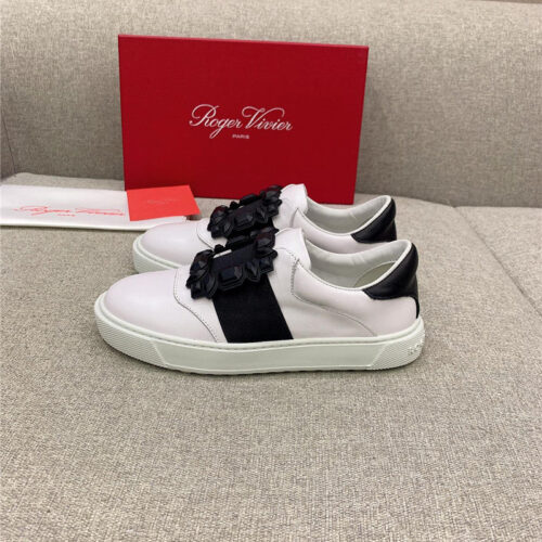 High Quality Luxury Roger Vivier New Diamond Buckle Casual Shoes – Style 24660 product detail