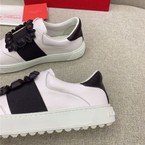 High Quality Luxury Roger Vivier New Diamond Buckle Casual Shoes – Style 24660 product detail