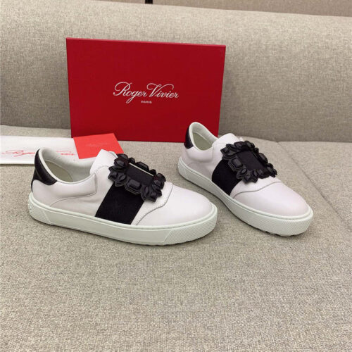 High Quality Luxury Roger Vivier New Diamond Buckle Casual Shoes – Style 24660