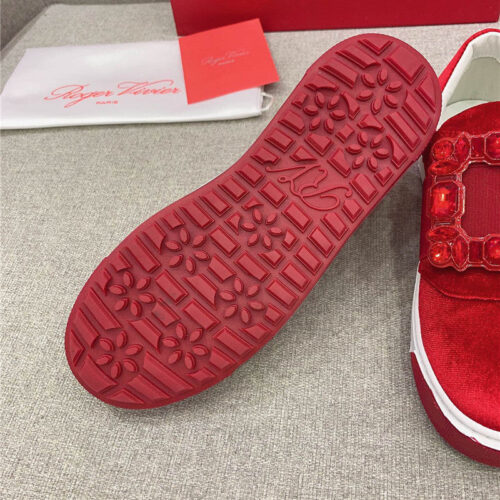 High Quality Luxury Roger Vivier New Diamond Buckle Casual Shoes – Style 47252 product detail