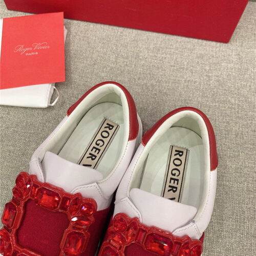 High Quality Luxury Roger Vivier New Diamond Buckle Casual Shoes – Style 55732 product detail