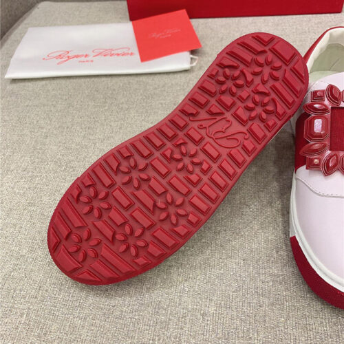 High Quality Luxury Roger Vivier New Diamond Buckle Casual Shoes product detail