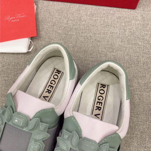 High Quality Luxury Roger Vivier New Diamond Buckle Casual Shoes – Style 64212 product detail