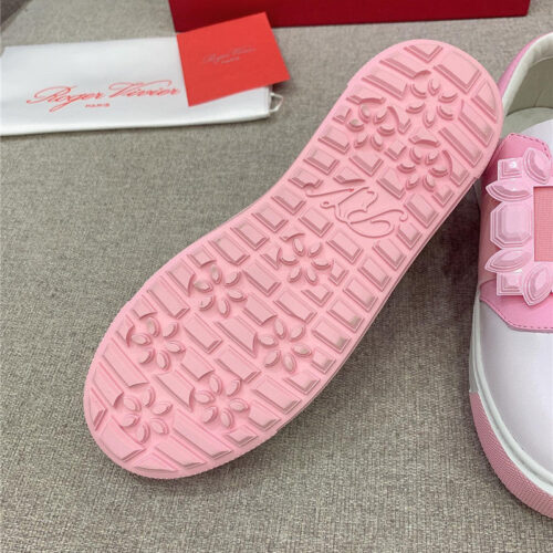 High Quality Luxury Roger Vivier New Diamond Buckle Casual Shoes – Style 38228 product detail