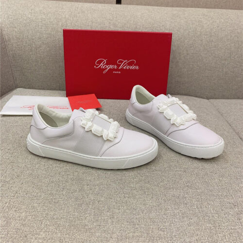 High Quality Luxury Roger Vivier New Diamond Buckle Casual Shoes – Style 41620