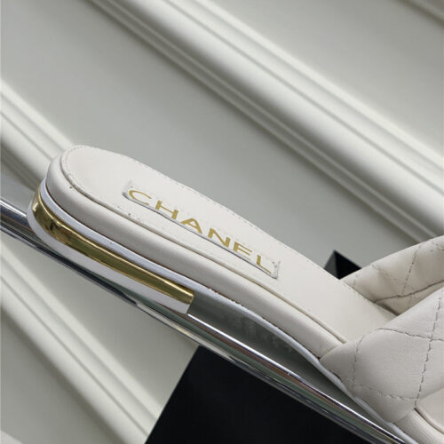 High Quality Luxury Chanel Sheepskin Lozenge Slippers – Style 77478 product detail