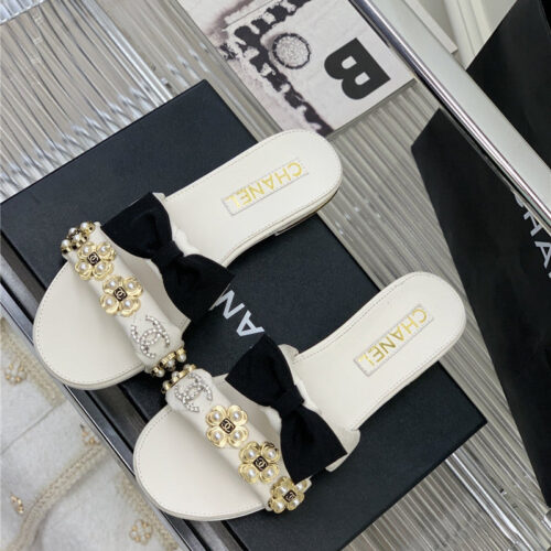 High Quality Luxury Chanel Sheepskin Lozenge Slippers – Style 77478 alternate view