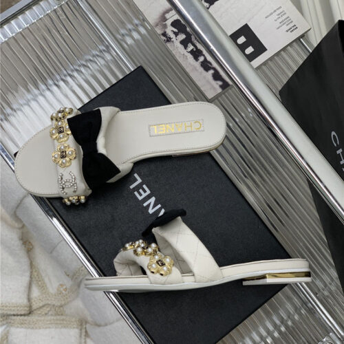 High Quality Luxury Chanel Sheepskin Lozenge Slippers – Style 77478 product detail