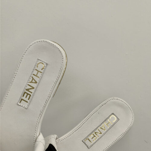 High Quality Luxury Chanel Sheepskin Lozenge Slippers – Style 77478 product detail