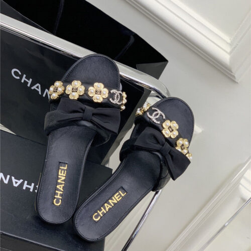 High Quality Luxury Chanel Sheepskin Lozenge Slippers – Style 75782 product detail
