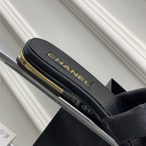 High Quality Luxury Chanel Sheepskin Lozenge Slippers – Style 75782 product detail