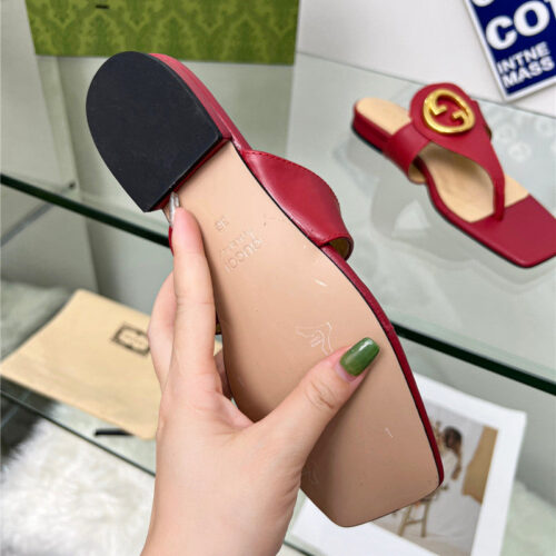 High Quality Luxury Gucci Flat Heel Slippers – Style 98323 product detail