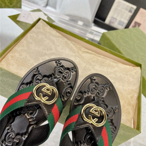 High Quality Luxury Gucci Interlocking Double G Flip Flops – Style 64627 product detail