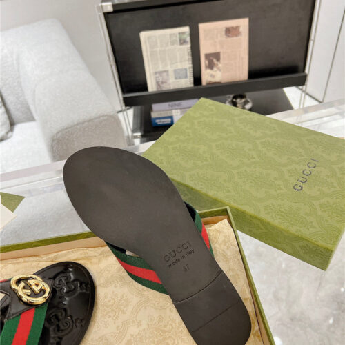 High Quality Luxury Gucci Interlocking Double G Flip Flops – Style 64627 product detail