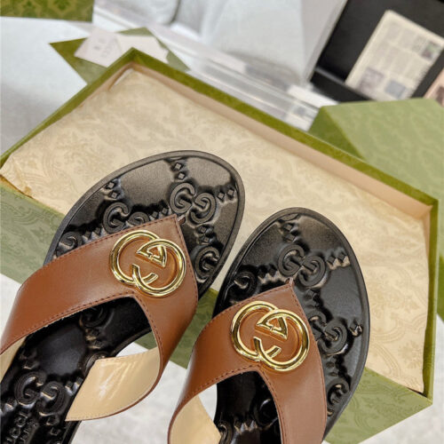 High Quality Luxury Gucci Interlocking Double G Flip Flops – Style 28467 product detail