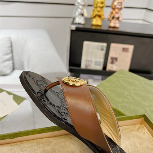 High Quality Luxury Gucci Interlocking Double G Flip Flops – Style 28467 product detail