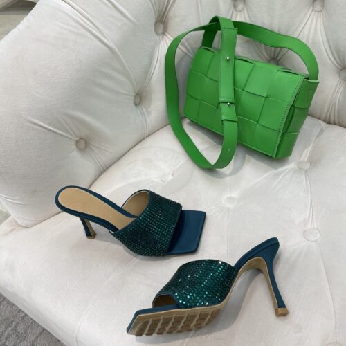 High Quality Luxury Bottega Veneta New Square Diamond Slippers – Style 08838 product detail