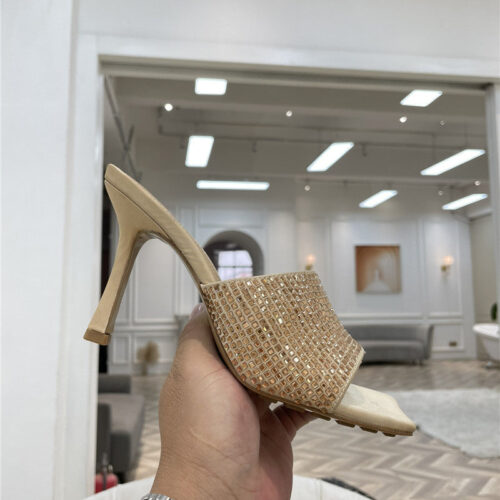 High Quality Luxury Bottega Veneta New Square Diamond Slippers alternate view