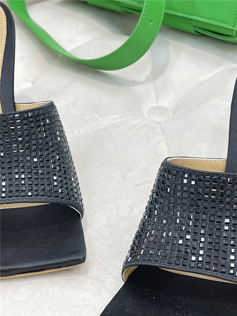 High Quality Luxury Bottega Veneta New Square Diamond Slippers – Style 00358 product detail