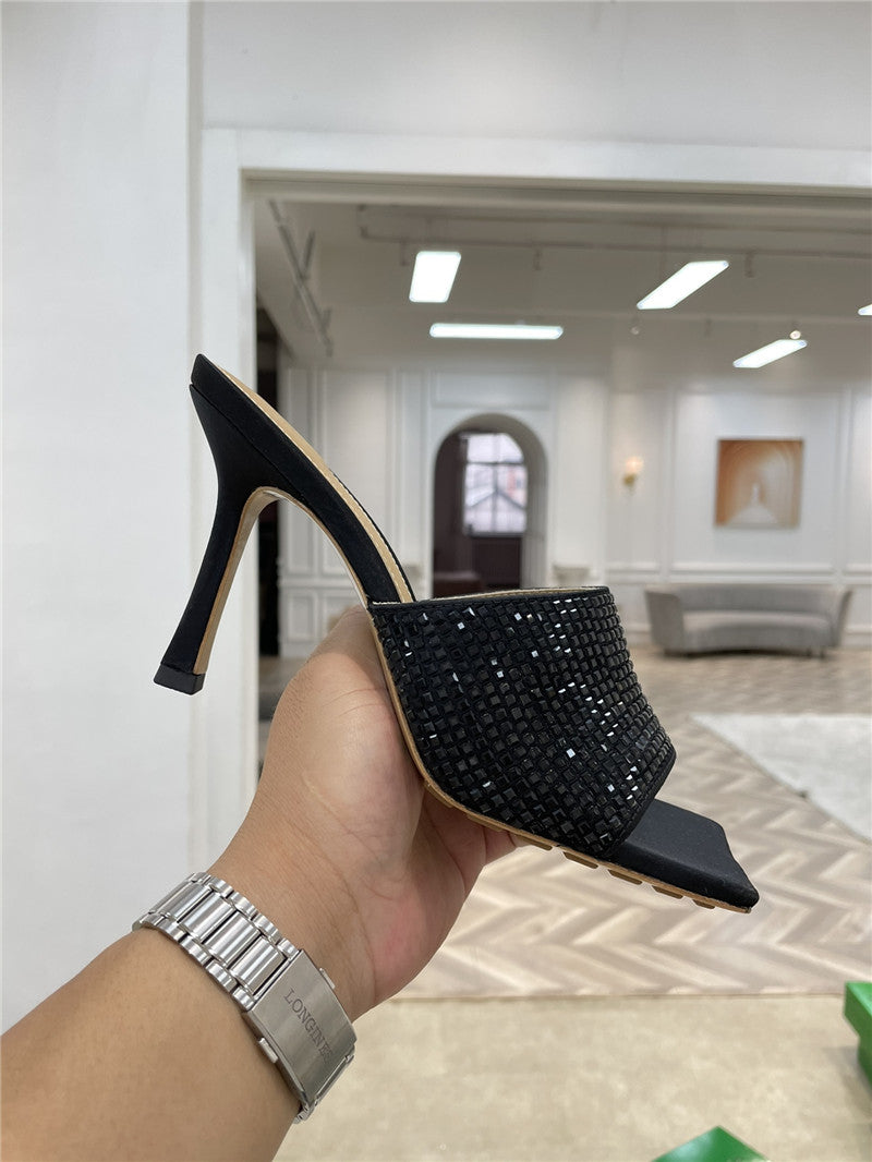 High Quality Luxury Bottega Veneta New Square Diamond Slippers – Style 00358 product detail