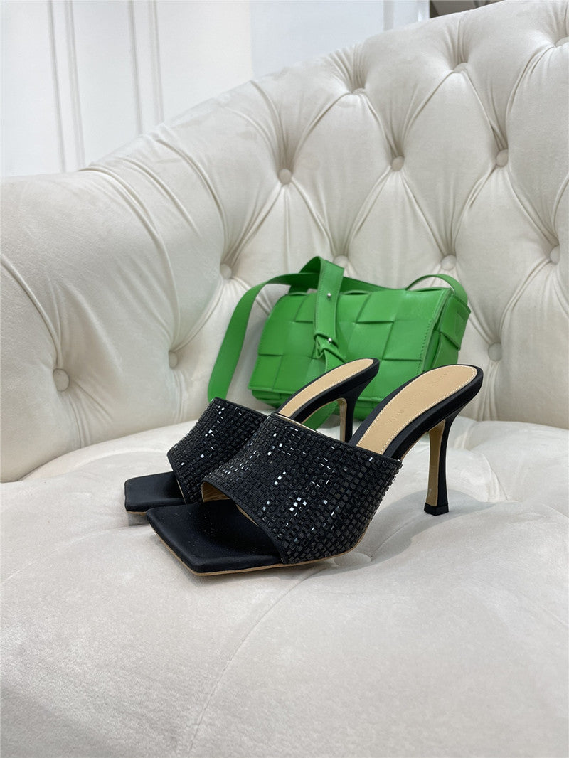 High Quality Luxury Bottega Veneta New Square Diamond Slippers – Style 00358 product detail