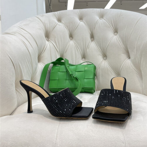 High Quality Luxury Bottega Veneta New Square Diamond Slippers – Style 00358 product detail