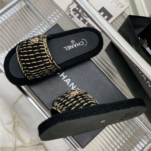 High Quality Luxury Chanel New Woven Slippers alternate view
