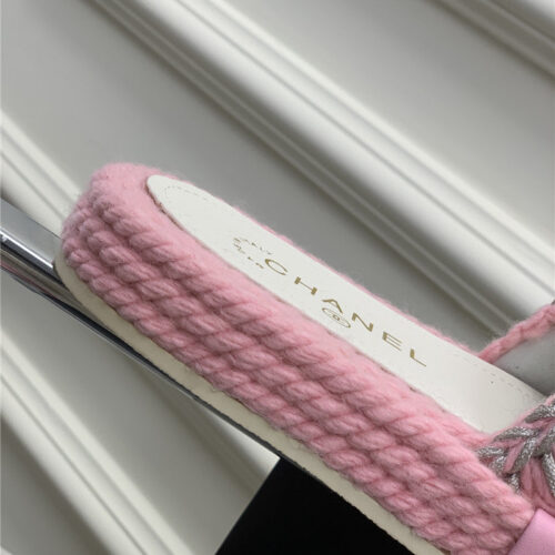High Quality Luxury Chanel New Woven Slippers – Style 98406 product detail