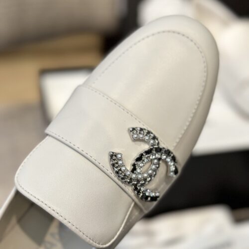High Quality Luxury Chanel Spring And Summer Crystal Double C Loafers – Style 89702 product detail