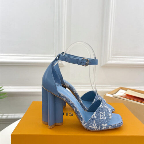High Quality Luxury Louis Vuitton Plum Blossom And Sandals alternate view