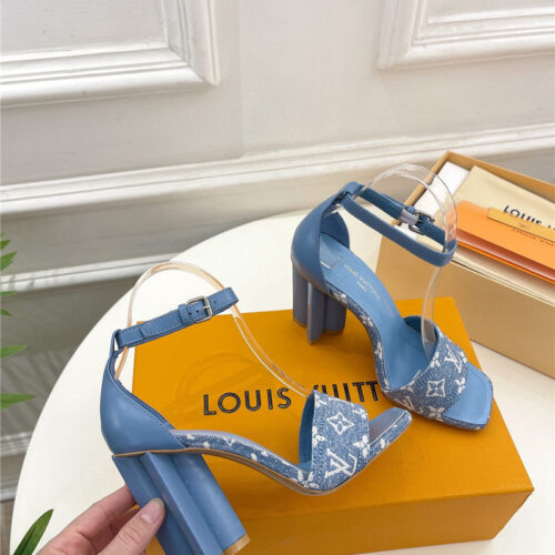 High Quality Luxury Louis Vuitton Plum Blossom And Sandals product detail