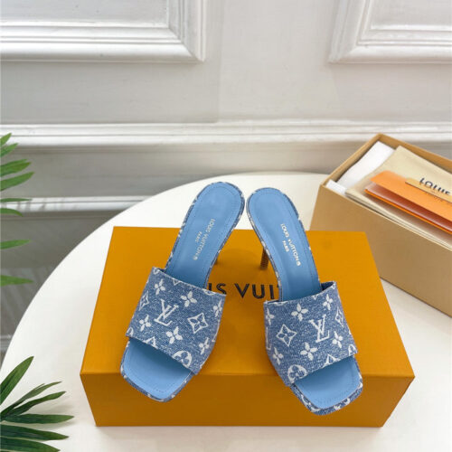High Quality Luxury Louis Vuitton Latest Slippers – Style 12739 product detail