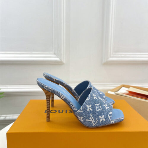 High Quality Luxury Louis Vuitton Latest Slippers – Style 12739 product detail
