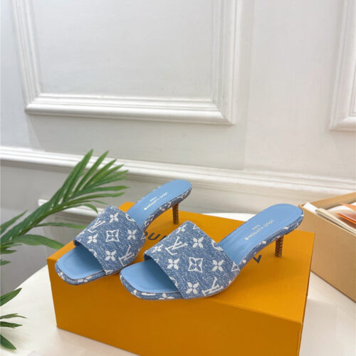 High Quality Luxury Louis Vuitton Latest Slippers