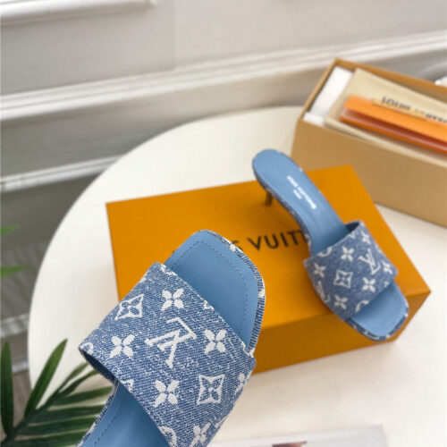 High Quality Luxury Louis Vuitton Latest Slippers product detail