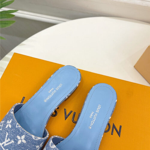 High Quality Luxury Louis Vuitton Latest Slippers – Style 43811 product detail