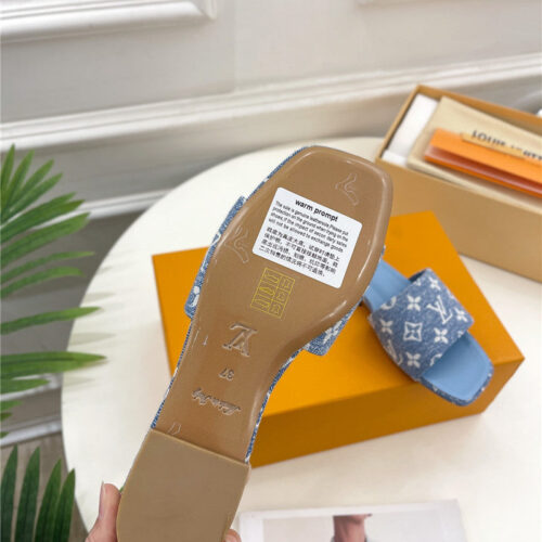 High Quality Luxury Louis Vuitton Latest Slippers – Style 43811 product detail