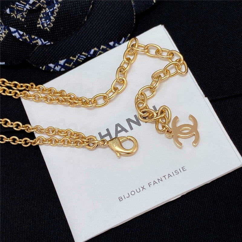 High Quality Luxury Chanel Sunflower Double C Pearl Necklace product detail