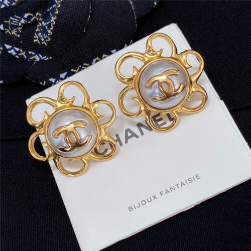 High Quality Luxury Chanel Sunflower Double C Pearl Earrings