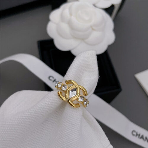 High Quality Luxury Chanel Xiangling Diamond Gold C Ring product detail