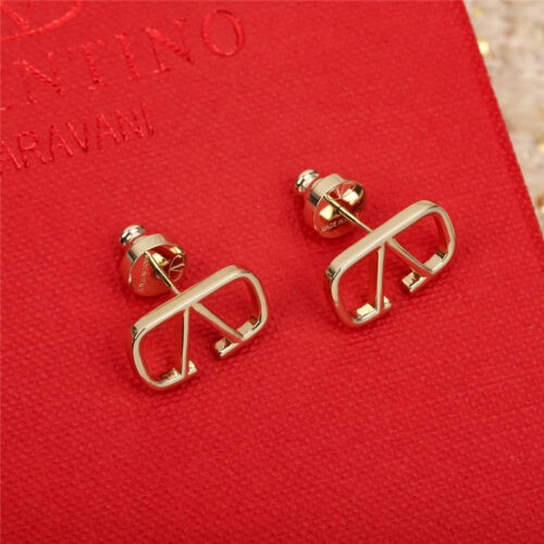 High Quality Luxury Valentino Simple And Elegant Logo Logo Earrings product detail