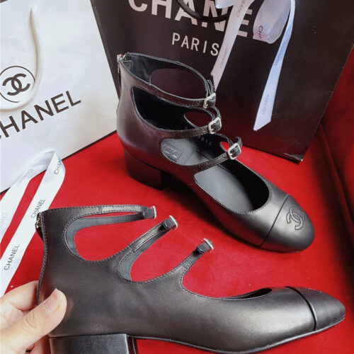 High Quality Luxury Chanel Classic Color Matching Elements Large Logo Shoes – Style 02534 product detail