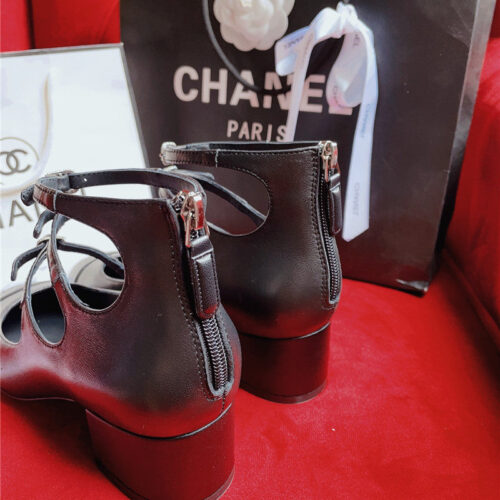 High Quality Luxury Chanel Classic Color Matching Elements Large Logo Shoes – Style 02534 product detail
