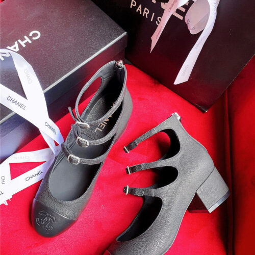 High Quality Luxury Chanel Classic Color Matching Elements Large Logo Shoes