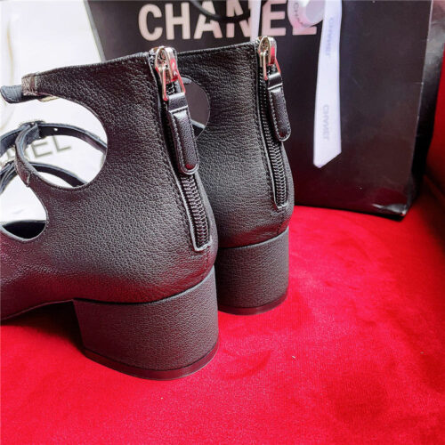 High Quality Luxury Chanel Classic Color Matching Elements Large Logo Shoes product detail
